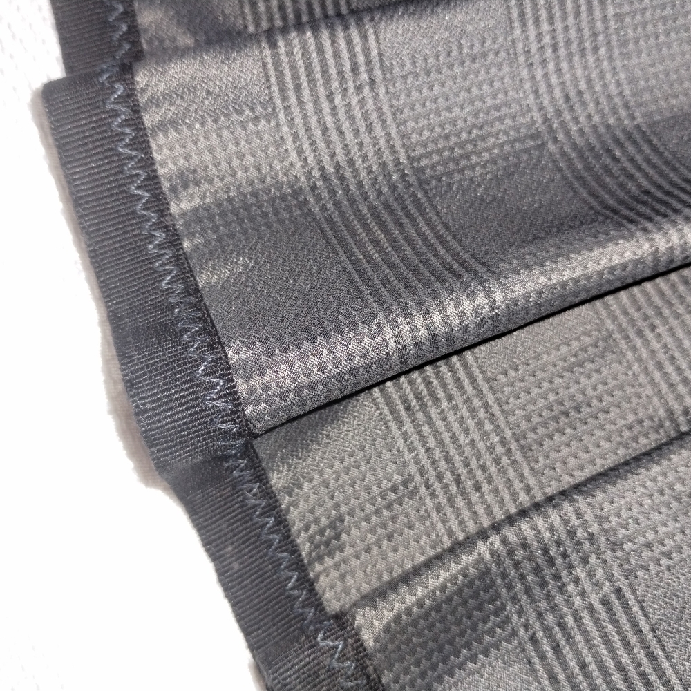 Le Cabochon Plaid Pleated skirt, gray size 6, great condition, made in Italy - Picture 4 of 8